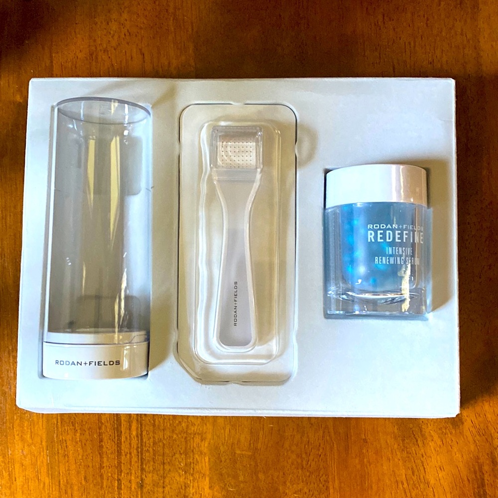 Rodan+Fields AMP MD system - microdermabrasion roller, Intensive Renewing Serum